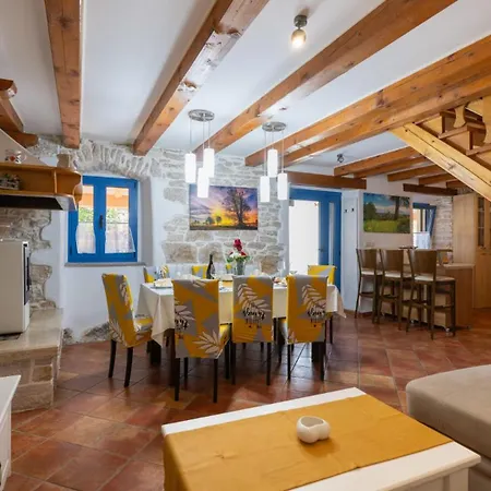 Vila Katarina By Guide *
